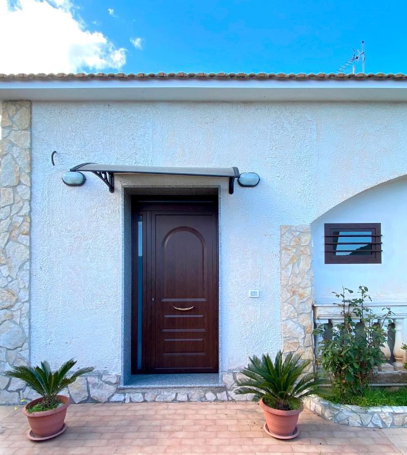 Villa Paola Авола Екстер'єр фото